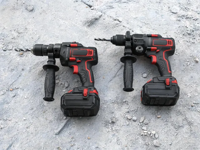 Brushless drill and impact driver
